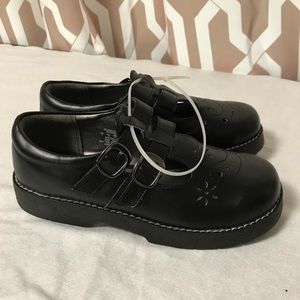 Simply Styled Girl’s School Shoes Black